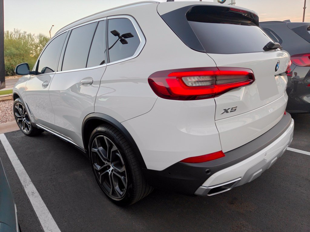 Used 2021 BMW X5 sDrive40i w/ Executive Package 2 RWD image 4