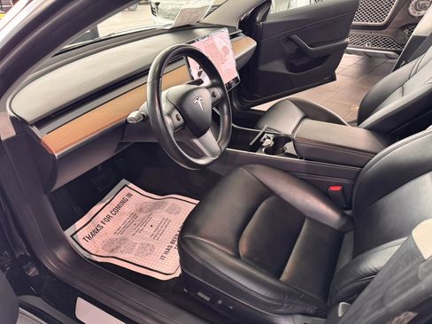 Used 2018 Tesla Model 3 Long Range image 9