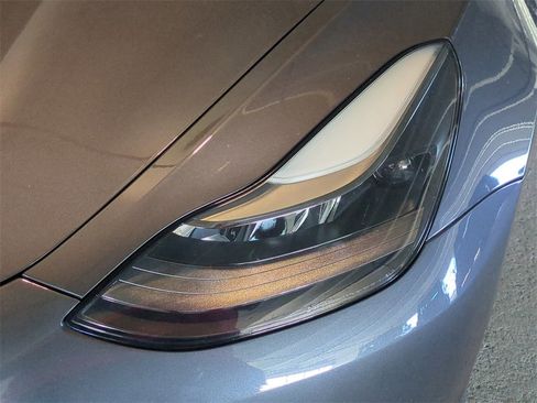 Used 2022 Tesla Model 3 Long Range image 10