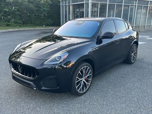 Used 2023 Maserati Grecale Modena AWD/4WD image 1