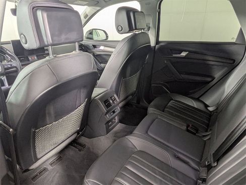 Used 2021 Audi Q5 e Premium Plus image 27