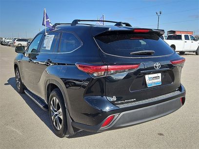 Used 2023 Toyota Highlander L