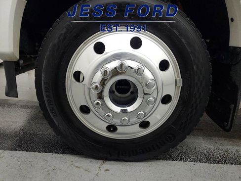 Used 2025 Ford F450 Platinum w/ FX4 Off-Road Package image 10