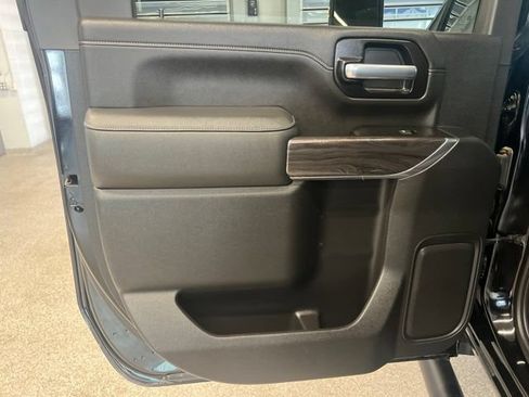 Certified 2021 Chevrolet Silverado 2500 LTZ w/ LTZ Plus Package AWD/4WD image 34