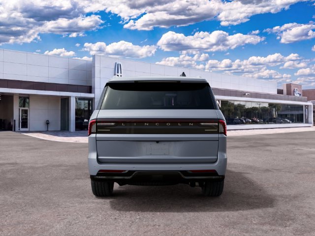 New 2027 Lincoln Navigator Reserve AWD/4WD image 7
