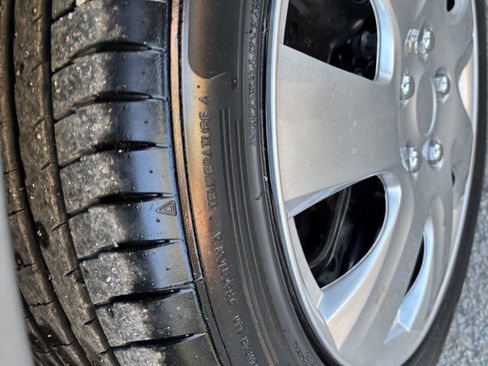 Used 2011 Ford Fusion SE w/ 202A Rapid Spec Order Code image 32