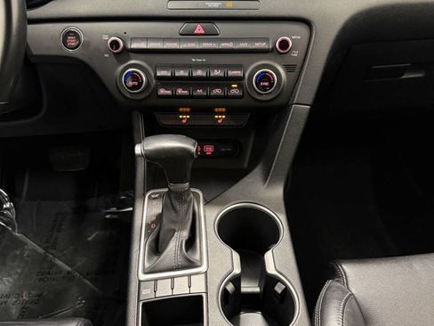 Used 2017 Kia Sportage EX image 19