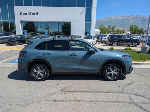 Used 2024 Honda HR-V EX-L image 2
