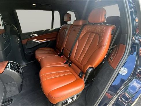 Used 2021 BMW X7 M50i AWD/4WD image 25