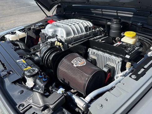 Used 2022 Jeep Gladiator Rubicon w/ LED Lighting Group image 2