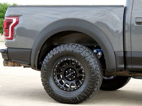 Used 2018 Ford F150 Raptor w/ Equipment Group 802A Luxury image 34