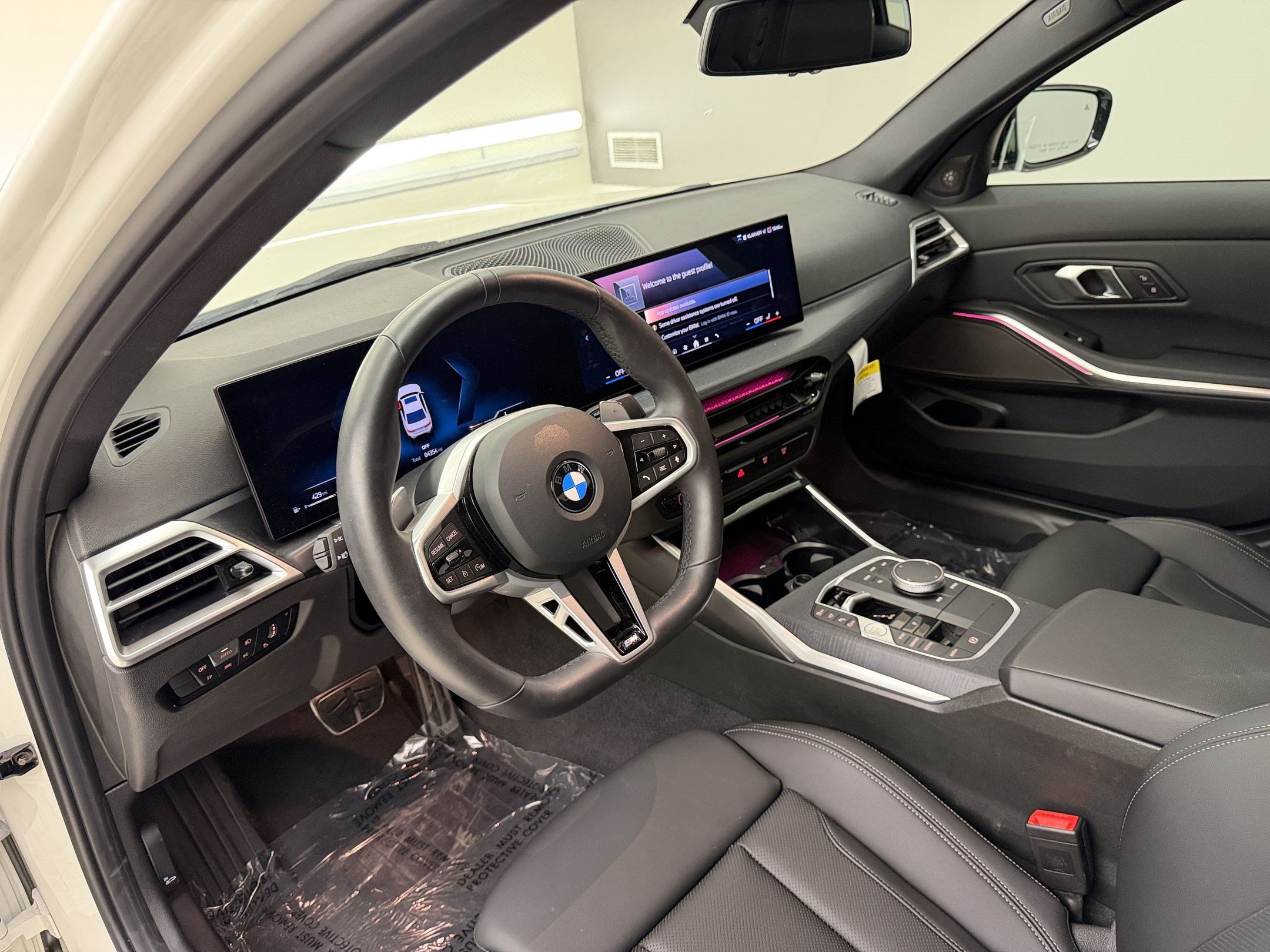 Used 2026 BMW 330i Sedan w/ M Sport Package RWD image 4