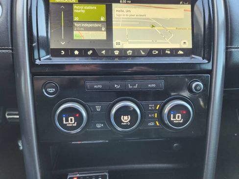 Used 2017 Land Rover Discovery HSE Luxury AWD/4WD image 20
