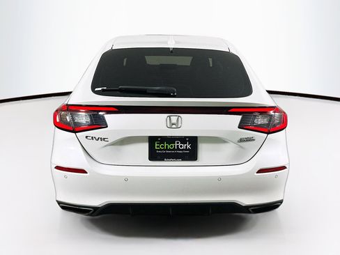Used 2024 Honda Civic Sport Touring image 7