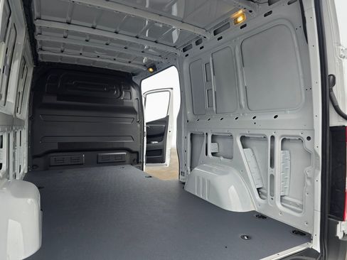 New 2026 Mercedes-Benz Sprinter 2500 image 15