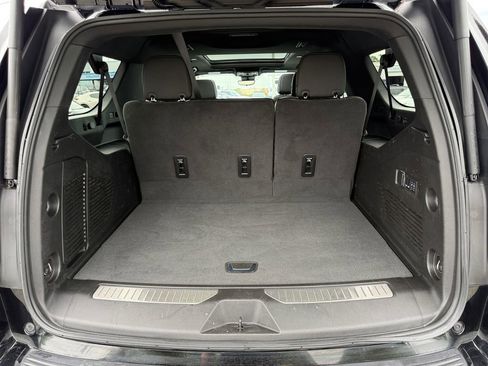 Used 2024 Chevrolet Suburban High Country w/ Max Trailering Package AWD/4WD image 27