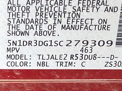 Certified 2025 Nissan Pathfinder Platinum w/ Cargo Package FWD image 59