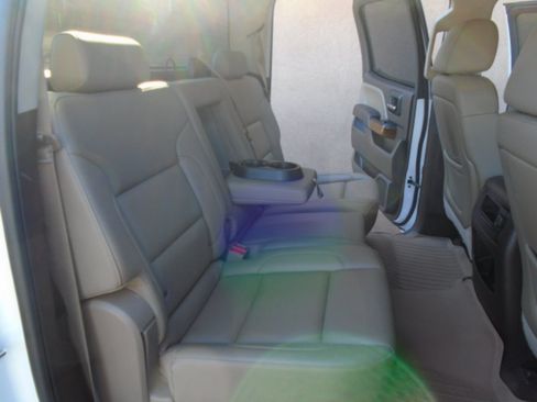 Used 2015 GMC Sierra 2500 SLT w/ Duramax Plus Package image 16