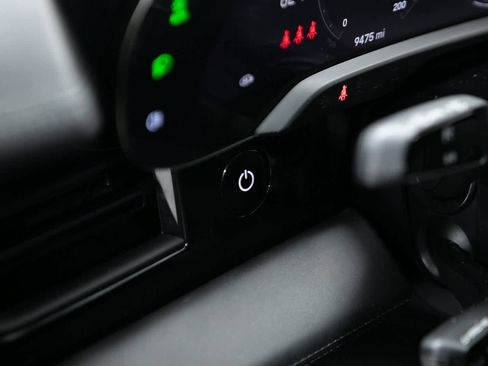 Certified 2024 Porsche Taycan GTS image 20