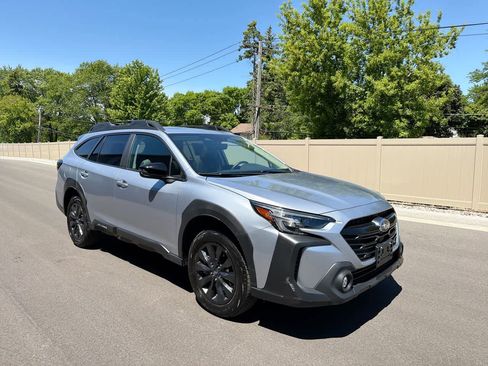 Certified 2024 Subaru Outback Onyx Edition AWD/4WD image 15