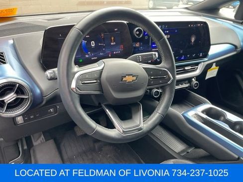 Used 2024 Chevrolet Equinox EV LT FWD image 7