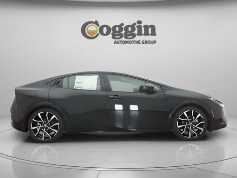 New 2026 Toyota Prius Plug-In Hybrid image 23