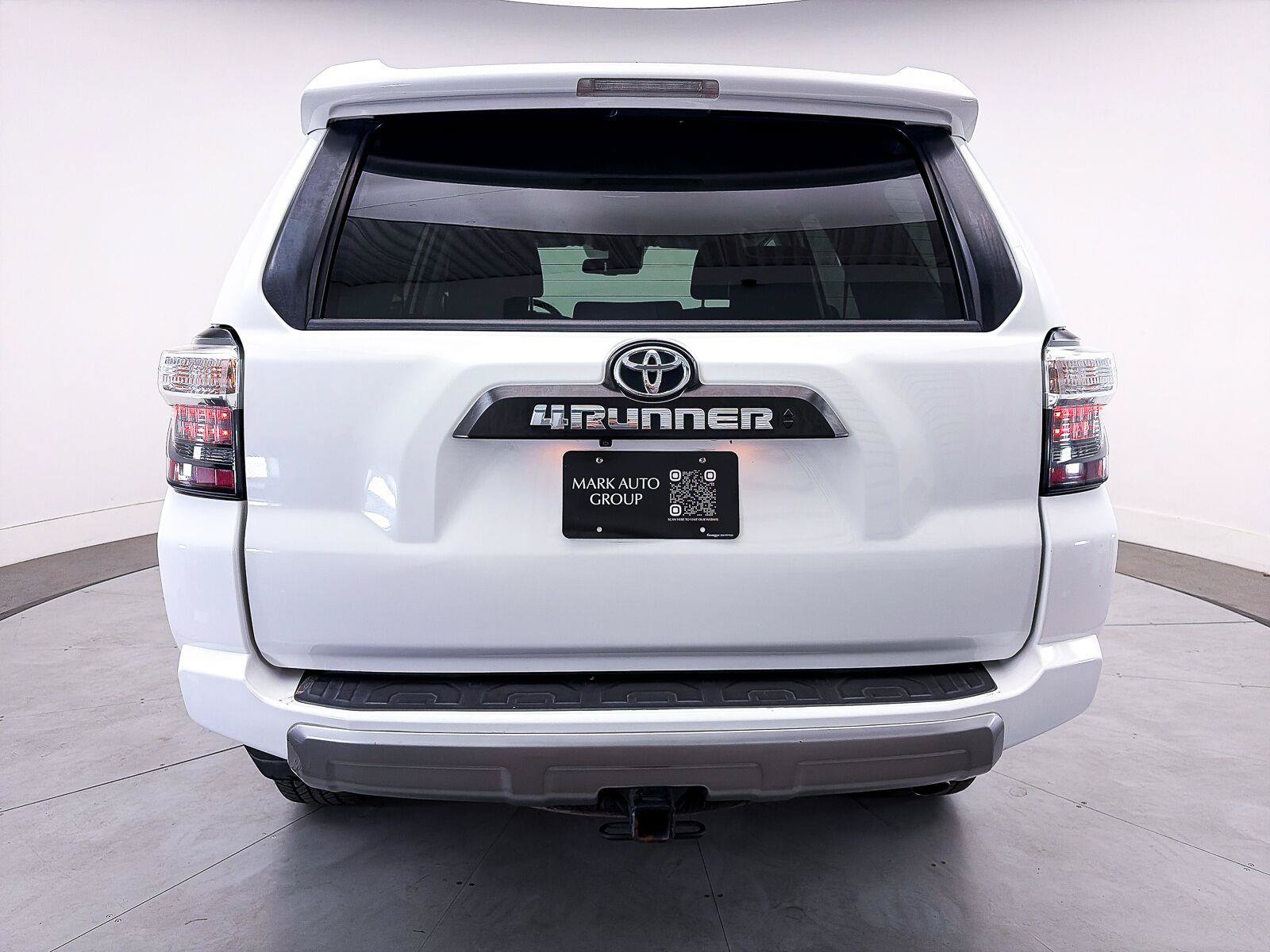Used 2021 Toyota 4Runner TRD Off-Road AWD/4WD image 14
