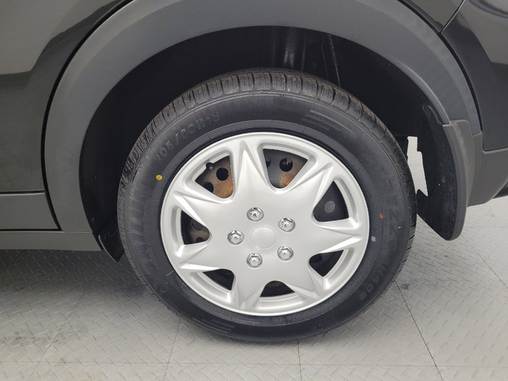 Used 2023 Nissan Kicks S FWD image 31