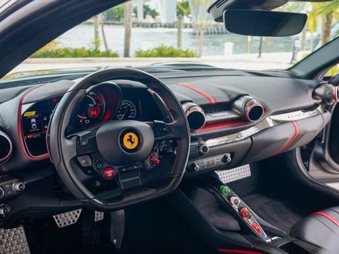 Used 2020 Ferrari 812 Superfast RWD image 64