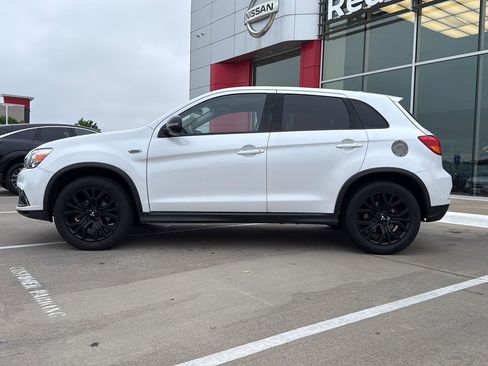 Used 2018 Mitsubishi Outlander Sport LE FWD image 10