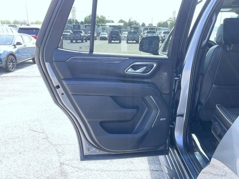 Used 2021 GMC Yukon SLT w/ SLT Premium Package AWD/4WD image 22