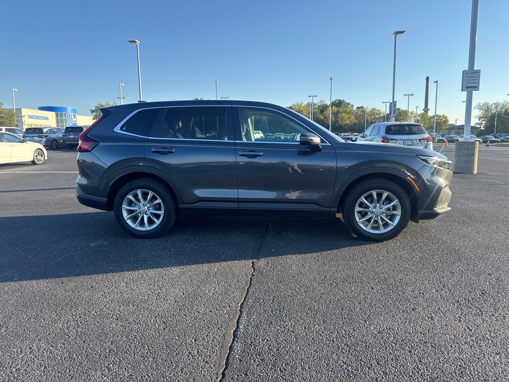 Used 2025 Honda CR-V EX-L image 2
