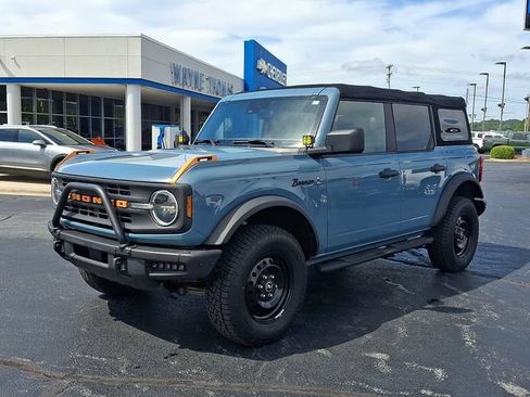 Used 2022 Ford Bronco Black Diamond AWD/4WD image 3