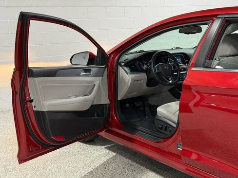 Used 2019 Hyundai Sonata SEL FWD image 10