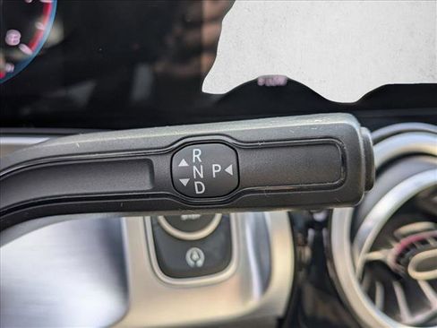 Certified 2022 Mercedes-Benz GLB 250 image 12