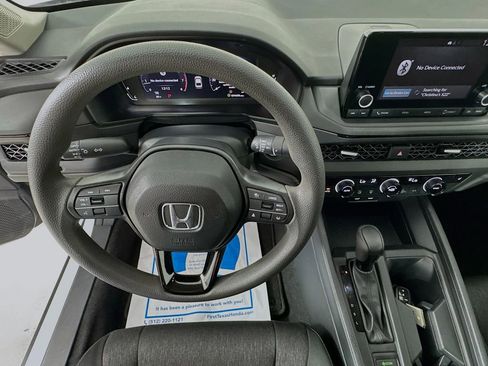 Used 2023 Honda Accord EX image 14