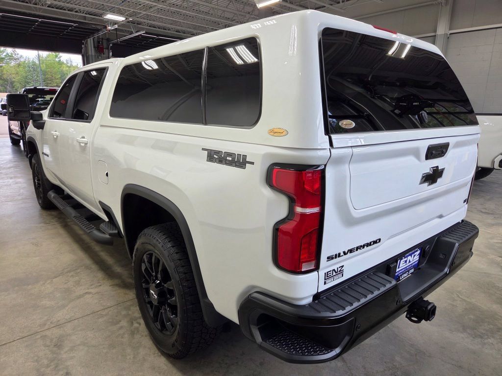Used 2025 Chevrolet Silverado 2500 LT w/ Trail Boss Package AWD/4WD image 6