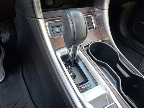 Used 2021 Subaru Ascent Touring w/ Popular Package #2A image 15