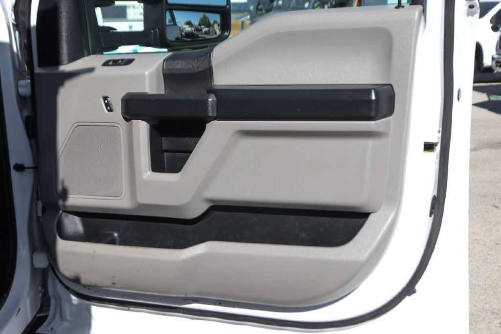 Used 2020 Ford F550 4x4 Regular Cab Super Duty image 43