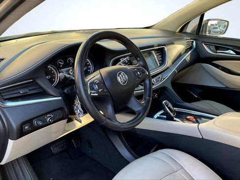 Used 2019 Buick Enclave Essence image 14