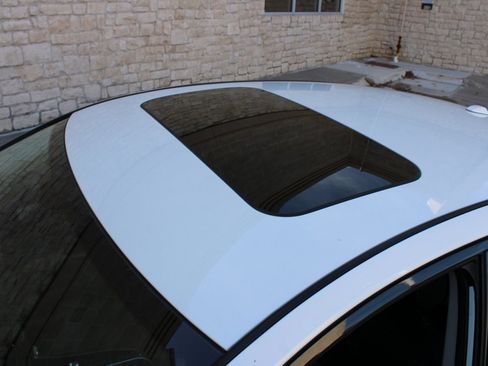 Used 2023 Nissan Altima 2.5 SR w/ SR Premium Package image 4