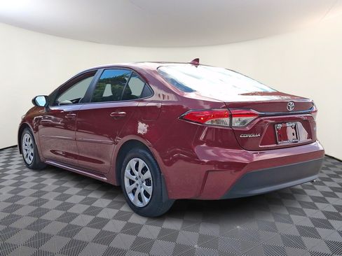 Used 2023 Toyota Corolla LE w/ Carpet Mat Package (TMS) FWD image 4