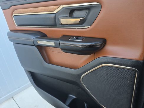 Used 2019 RAM 1500 Limited image 17