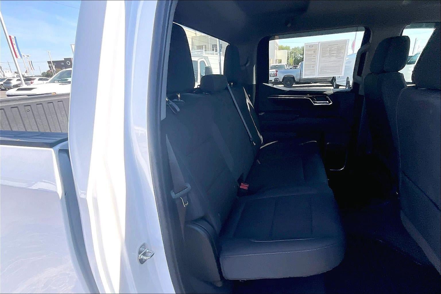 Used 2024 Chevrolet Silverado 1500 LT AWD/4WD image 24