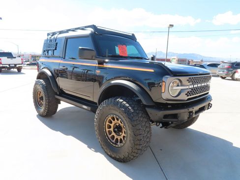 Used 2023 Ford Bronco Badlands AWD/4WD image 11