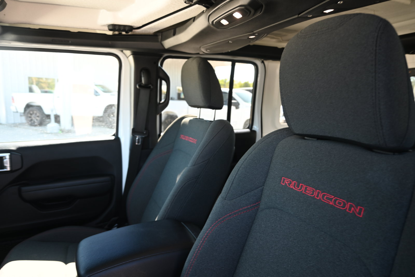 Used 2026 Jeep Wrangler Unlimited Rubicon AWD/4WD image 10