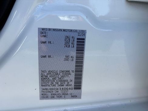 Used 2025 Nissan Altima 2.5 SV image 30