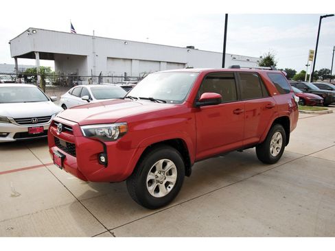 Used 2023 Toyota 4Runner SR5 RWD image 3