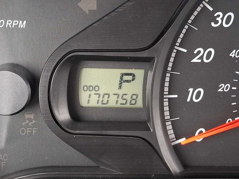 Used 2012 Toyota Sienna LE image 17