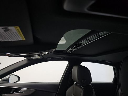 Used 2023 Audi A4 2.0T Premium w/ Convenience Package image 8